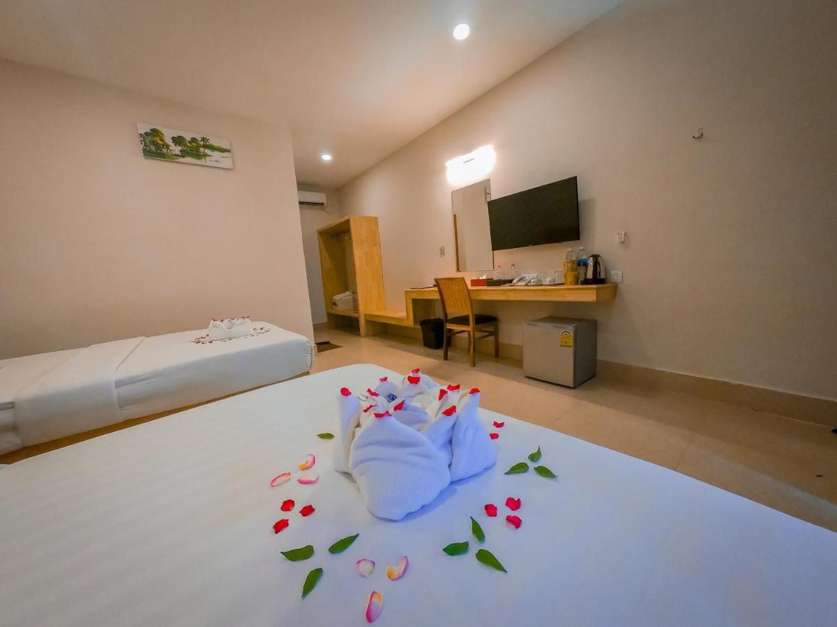Twin Palms Resort Сіануквіль Екстер'єр фото