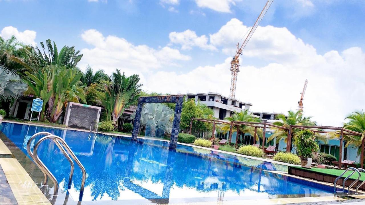 Twin Palms Resort Сіануквіль Екстер'єр фото