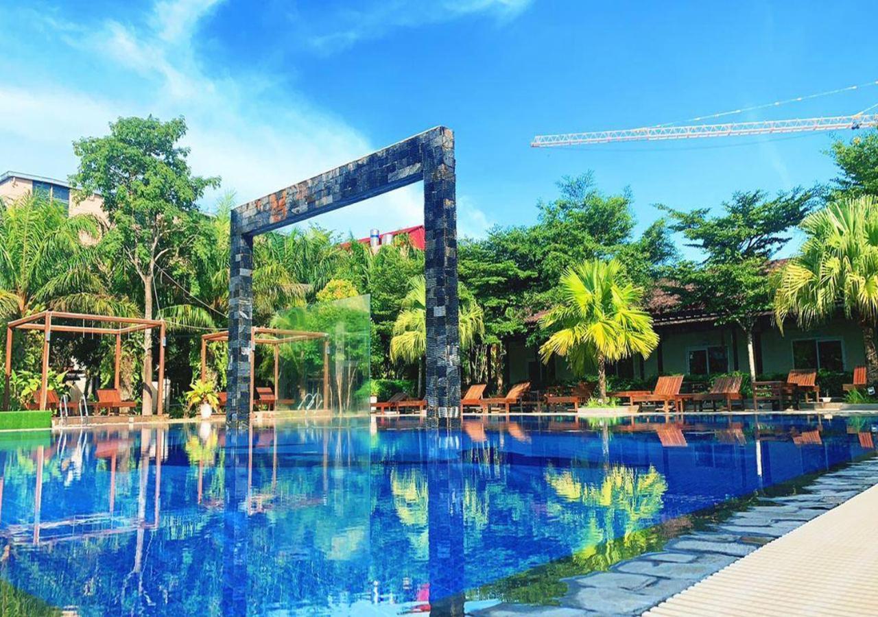 Twin Palms Resort Сіануквіль Екстер'єр фото