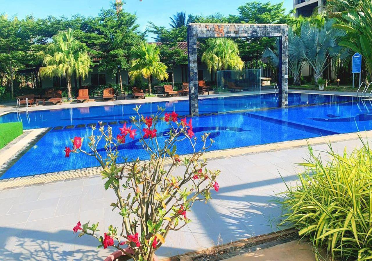 Twin Palms Resort Сіануквіль Екстер'єр фото