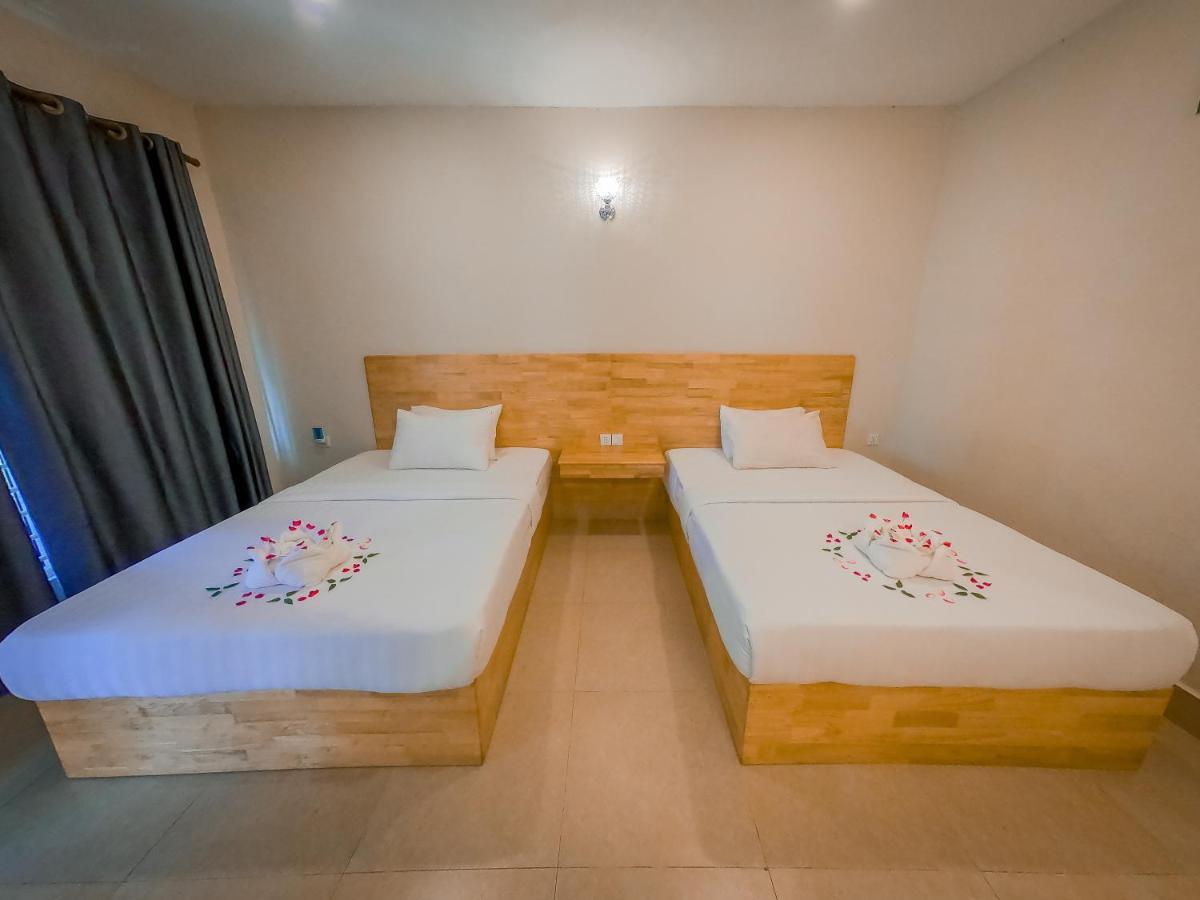 Twin Palms Resort Сіануквіль Екстер'єр фото