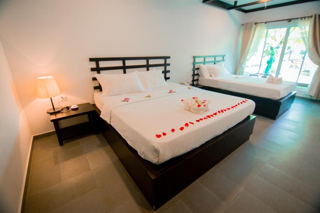Twin Palms Resort Сіануквіль Екстер'єр фото